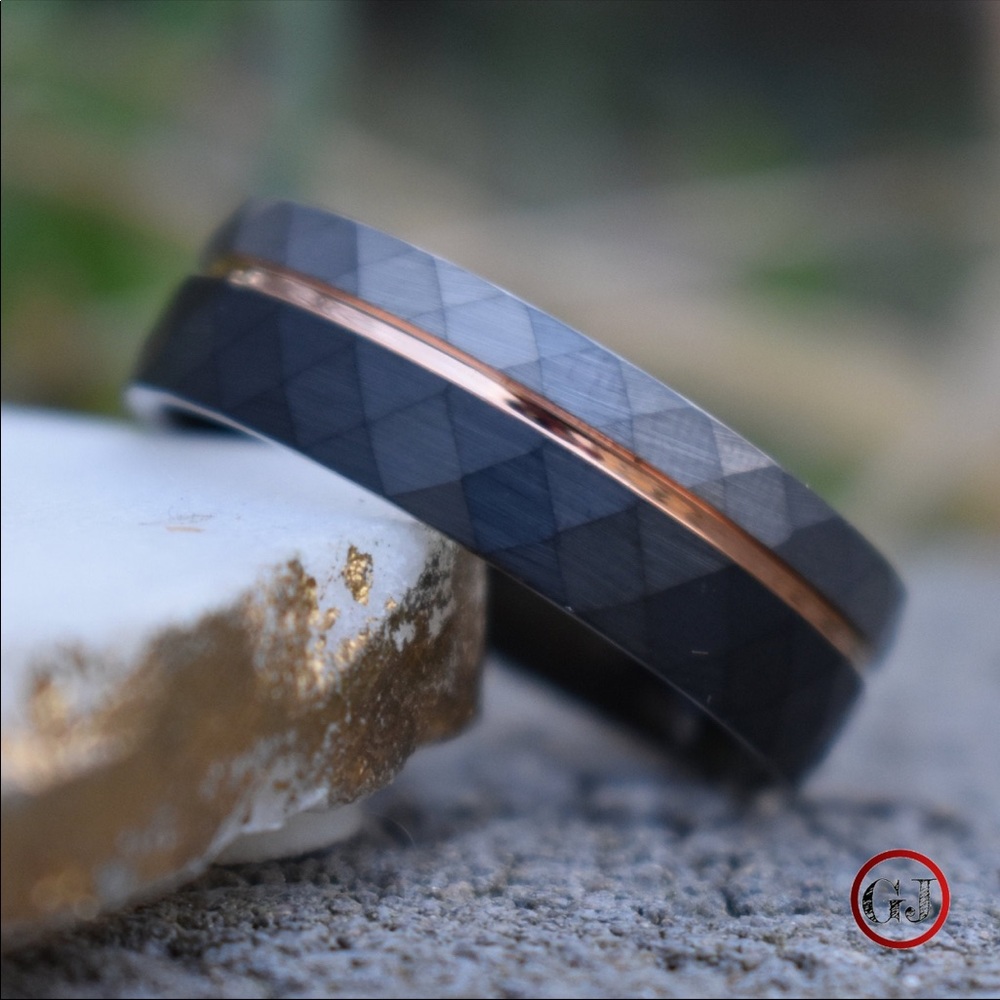 Hammered Tungsten Men’s Wedding Ring (Black, Silver, & Rose Gold Accent) - Picture 5 of 11